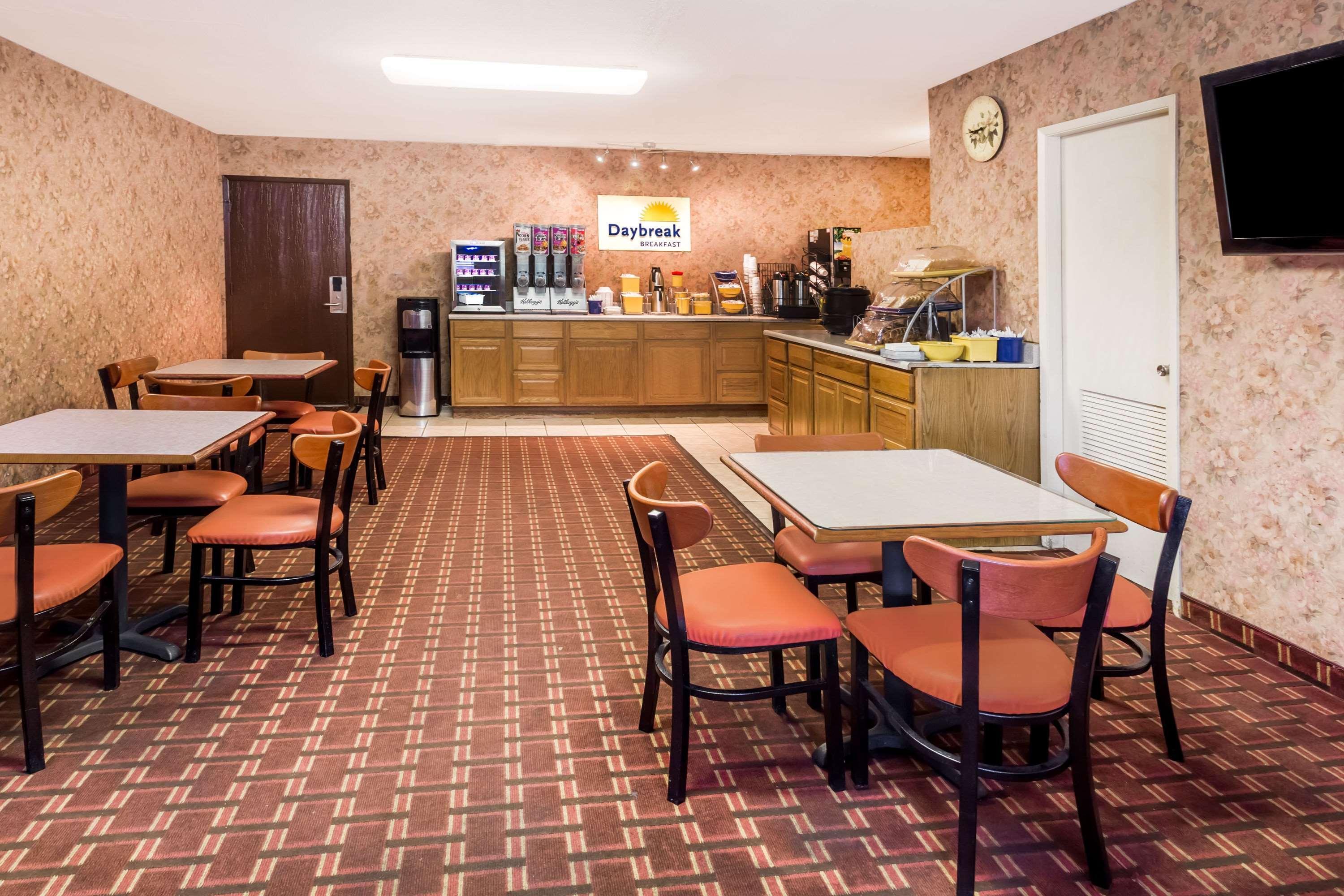 Days Inn & Suites By Wyndham Anaheim At Disneyland Park Kültér fotó